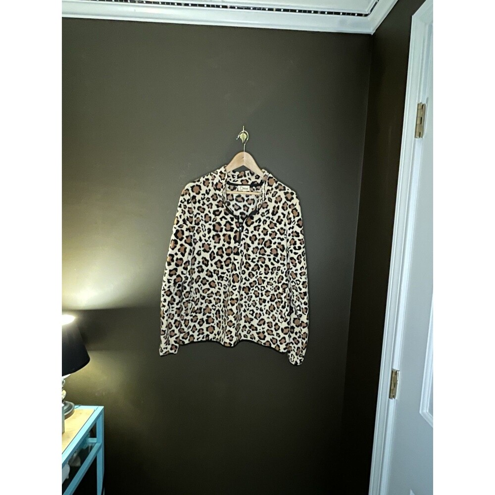 Ditto’s 2x Cheetah Print Quarter Zip Fleece Pullover